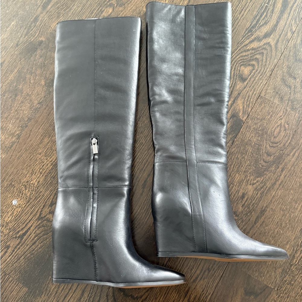 Wedge black boots - brand new !